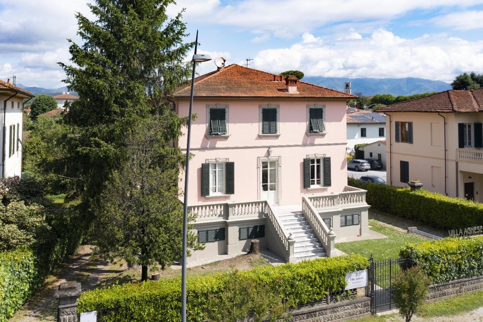 Villa Agnese B&B 卢卡 外观 照片